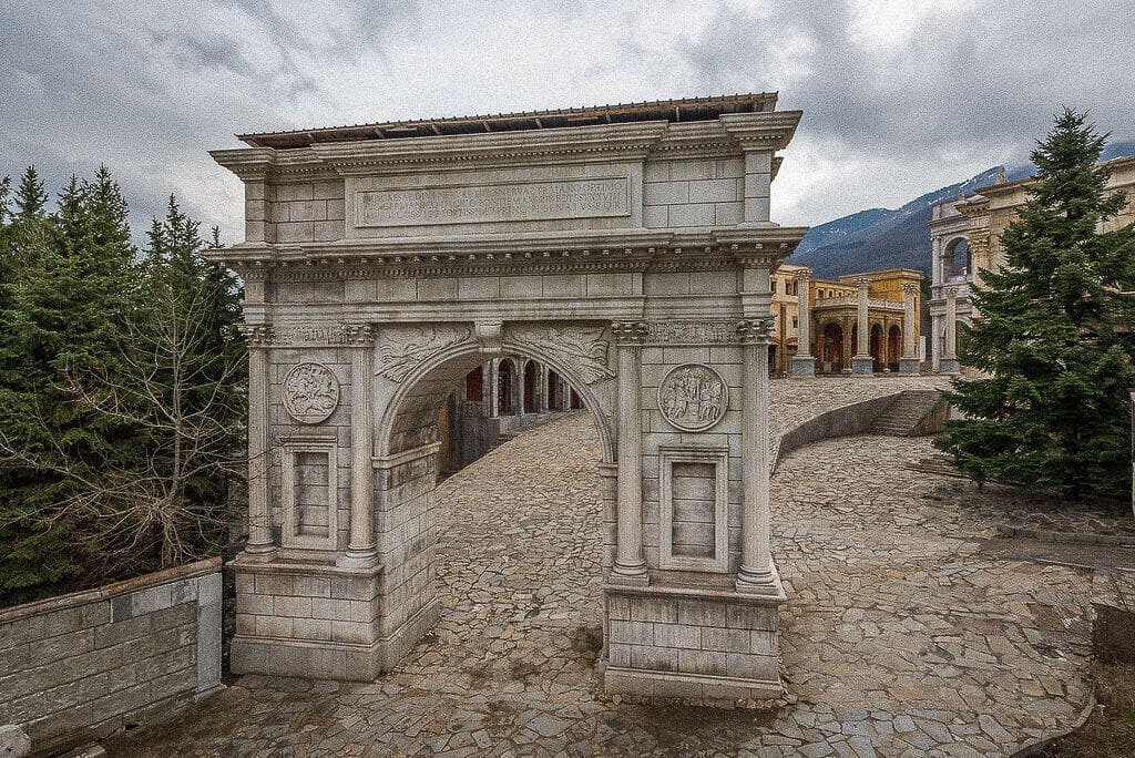 ANCIENT ROME BACKLOT