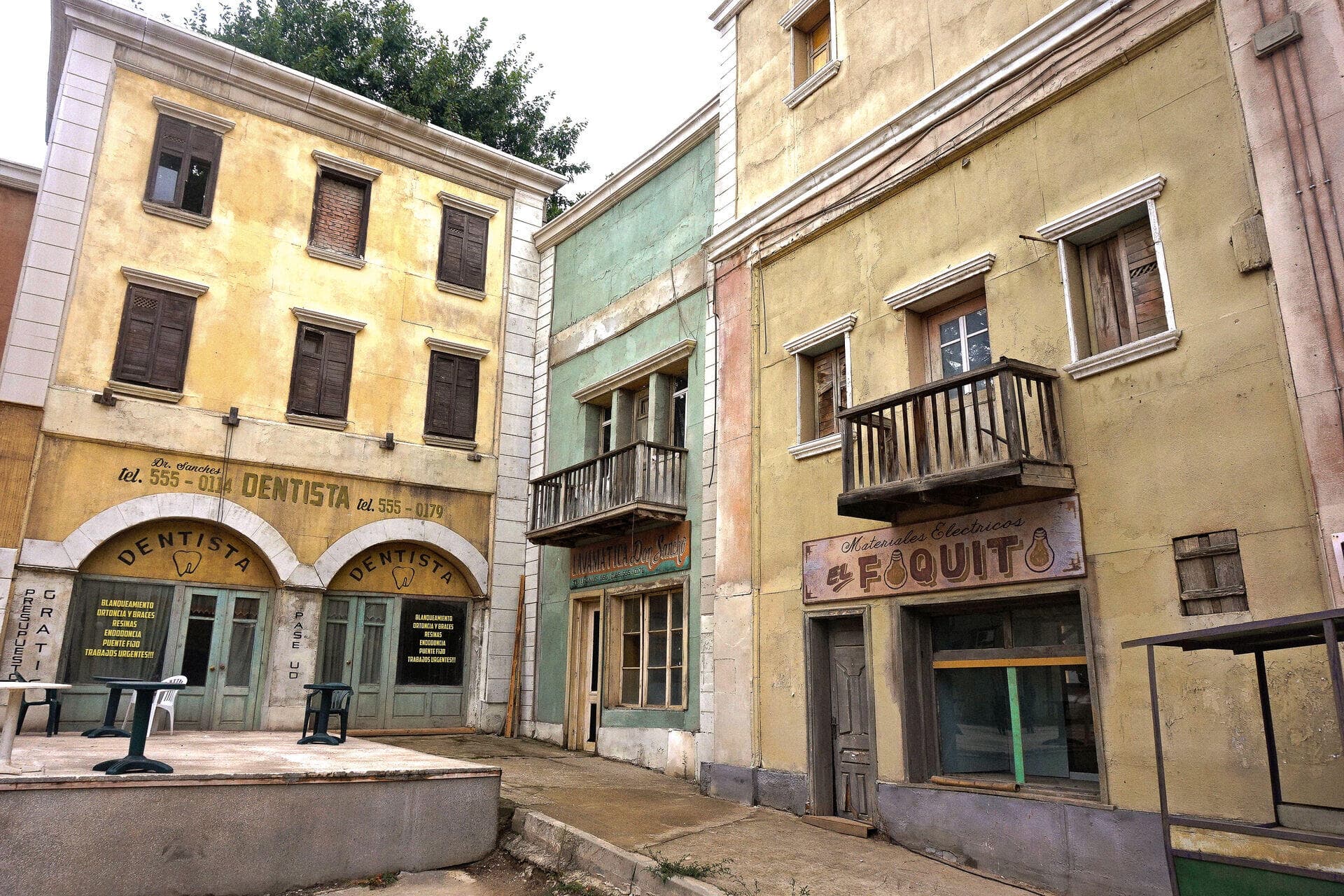 MIDDLE EAST BACKLOT