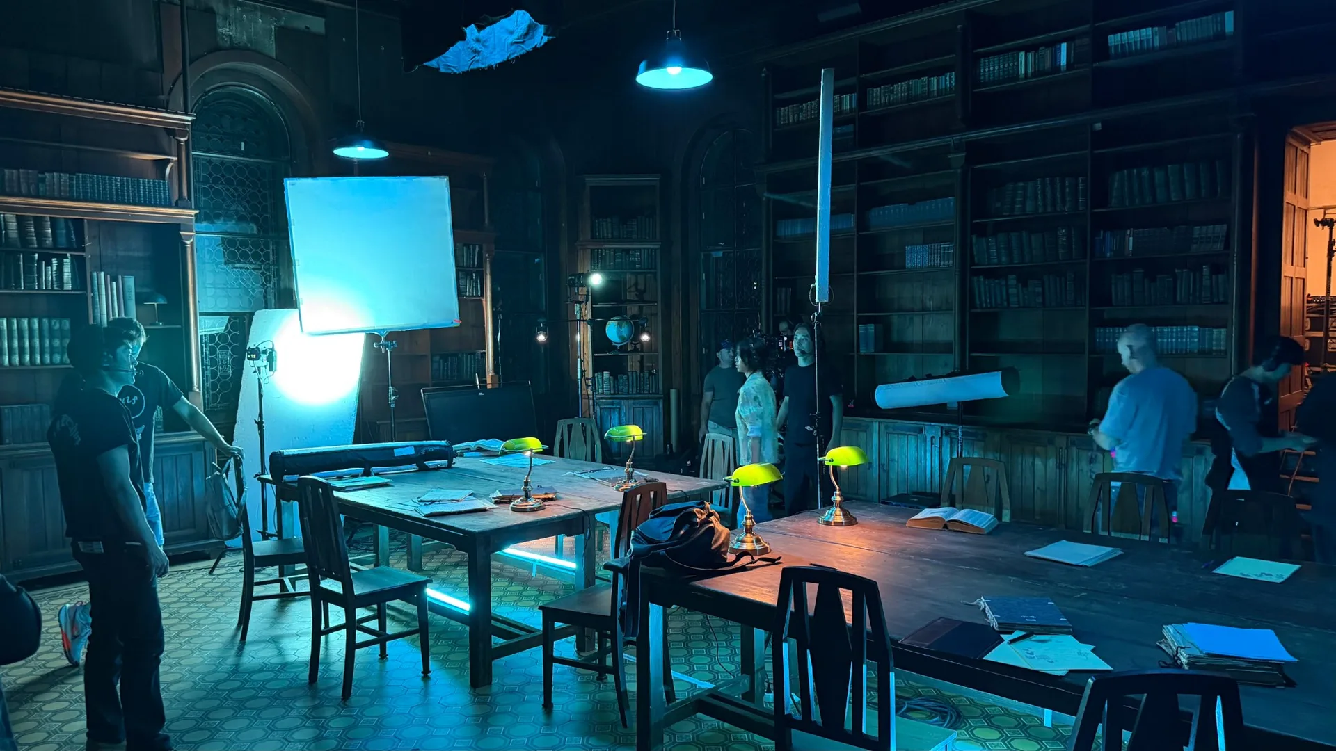 Meovv - Go Hard BTS 1